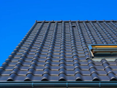 ¡Recupera la seguridad y el confort en tu hogar con una simple reparación del tejado!