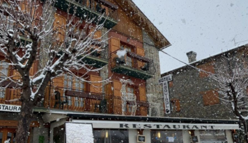 Esquí y confort en la Cerdanya: descubrir el Hotel Esquirol en Llívia