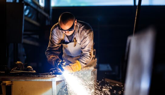 La solución de Solvik Iron Solution para cubrir demandas temporales: personal especializado en trabajos metálicos