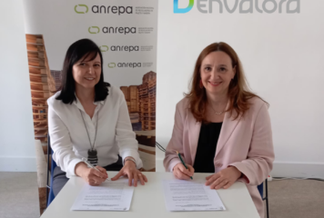 ENVALORA y ANREPA firman un acuerdo para reforzar la trazabilidad y reutilización de los palets y envases de madera
