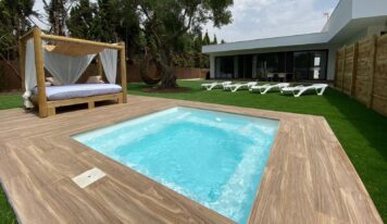 Piscinas Casariche lidera la fabricación e instalación de piscinas de poliéster en Andalucía para combatir el calor del verano