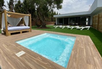 Piscinas Casariche lidera la fabricación e instalación de piscinas de poliéster en Andalucía para combatir el calor del verano