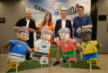 El Grupo LEGO presenta junto a Iker Casillas la colección LEGO® Editions en el museo Legends